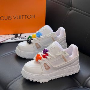 کفش کتونی زنانه Louis Vuitton مدل Trainer – رنگ سفید